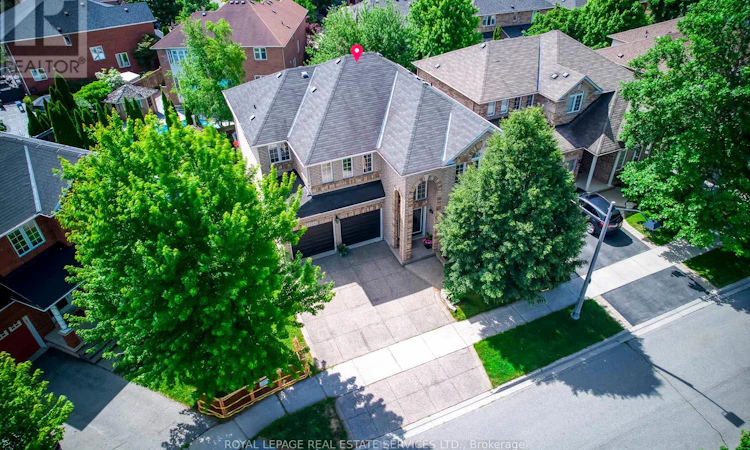 2249 Glazebrook Circle