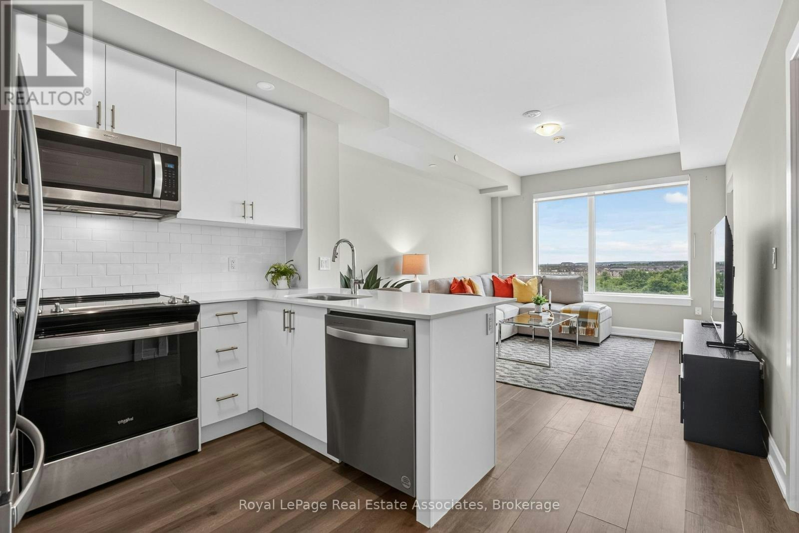 622-3200 William Coltson Avenue, Oakville, ON, L6H 7B9 - 2