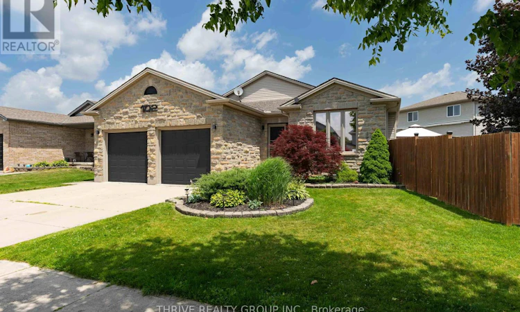 102 Loggers Grove