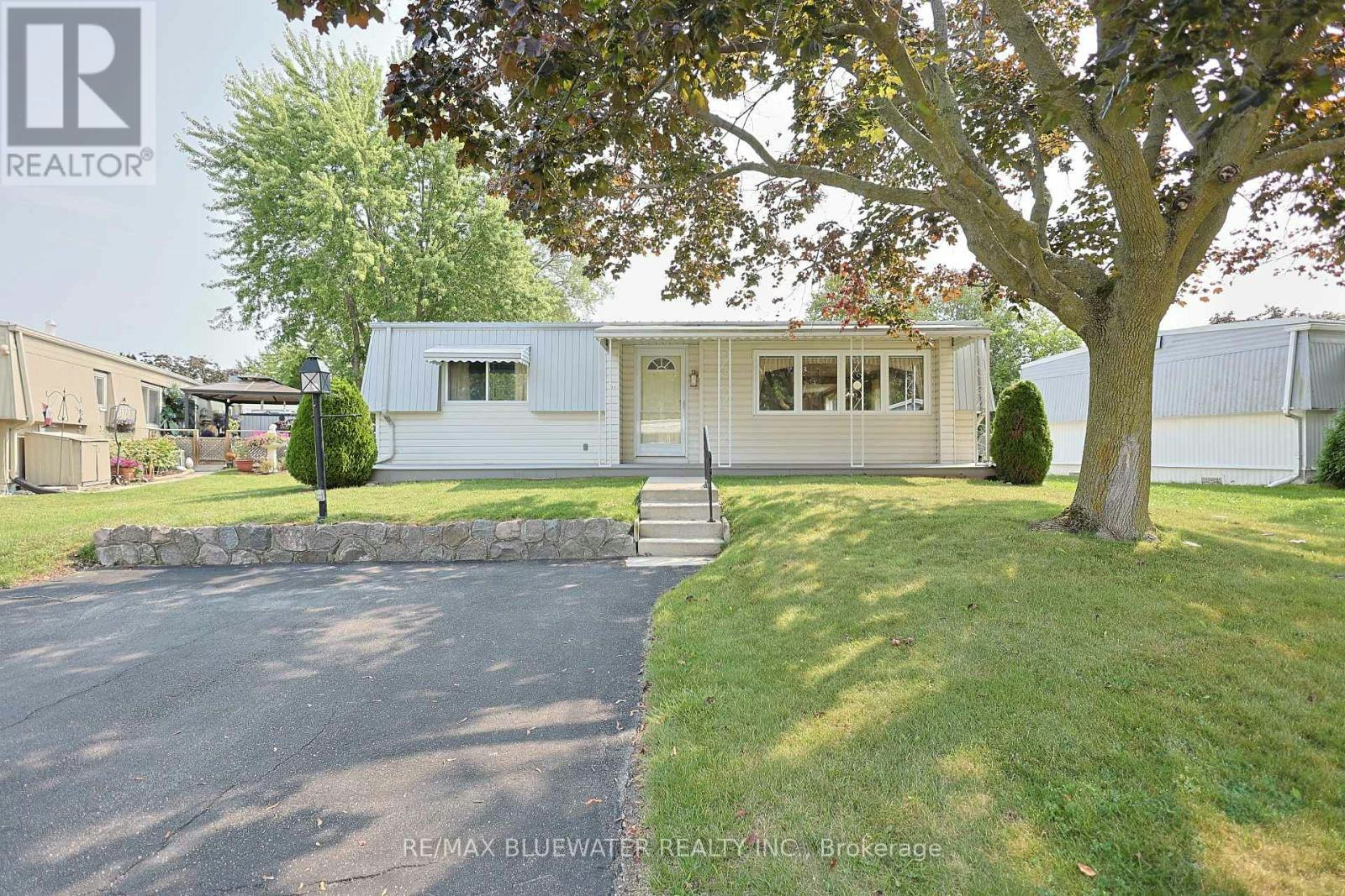 254 Highland Springs, Exeter, ON, N0M 1T0