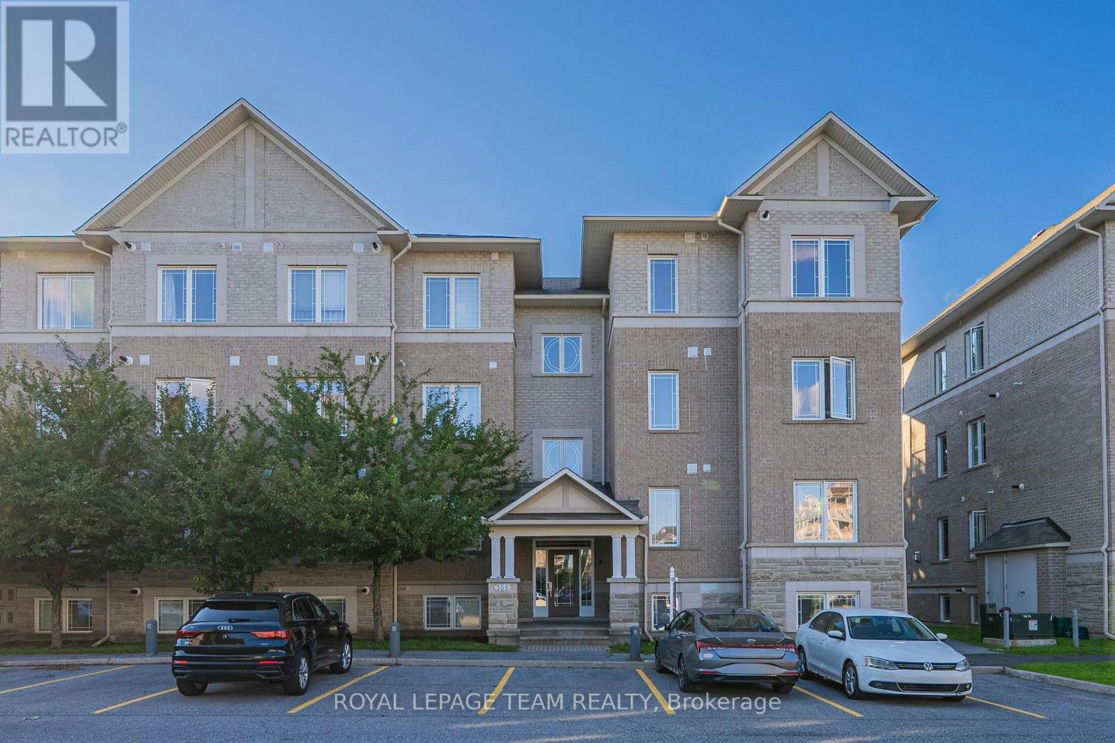 2-369 Paseo Private, Ottawa, ON, K2G 4N7