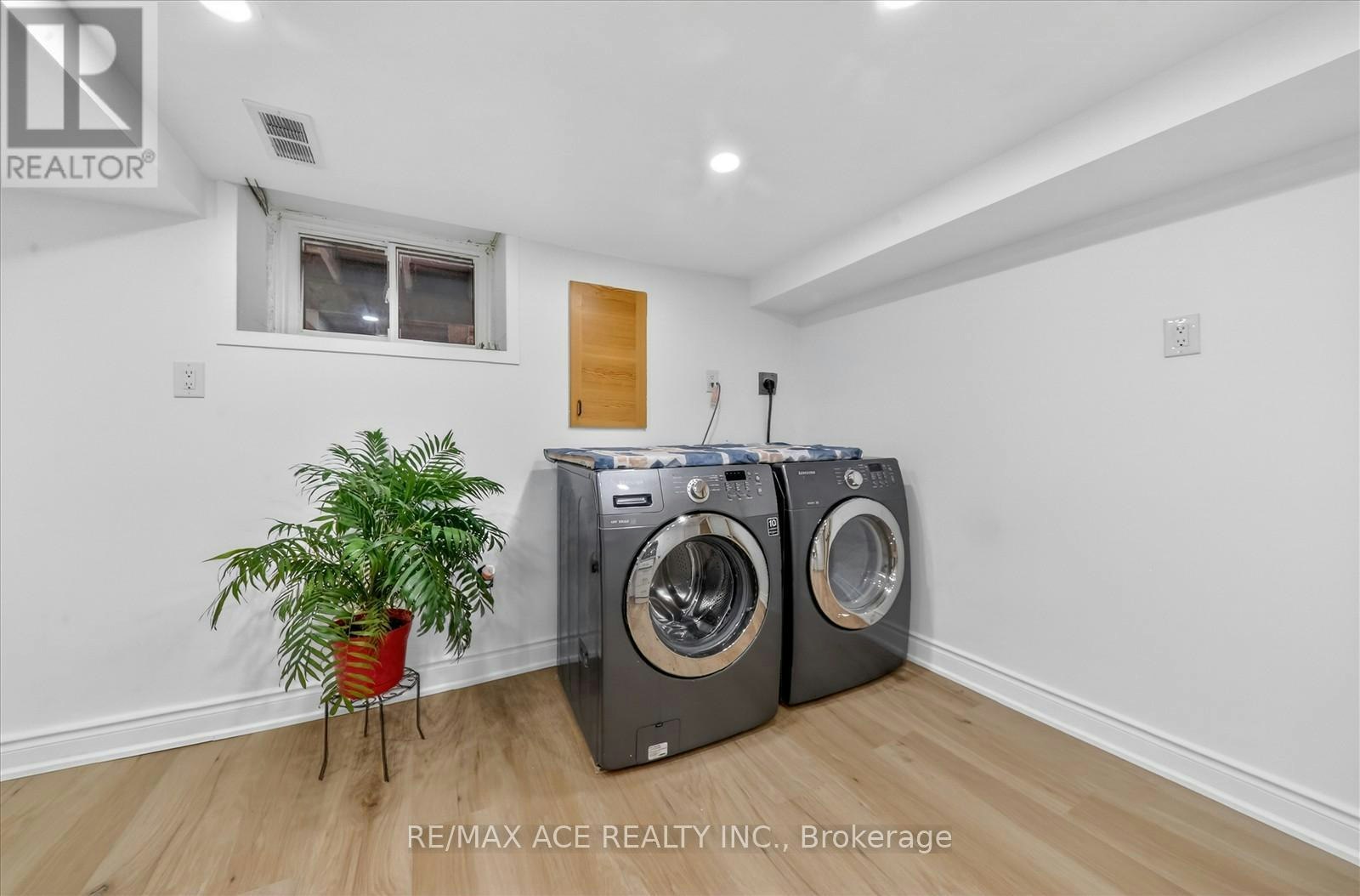 MAIN-40 Brinloor Boulevard, Toronto, ON, M1M 1L5 - 23