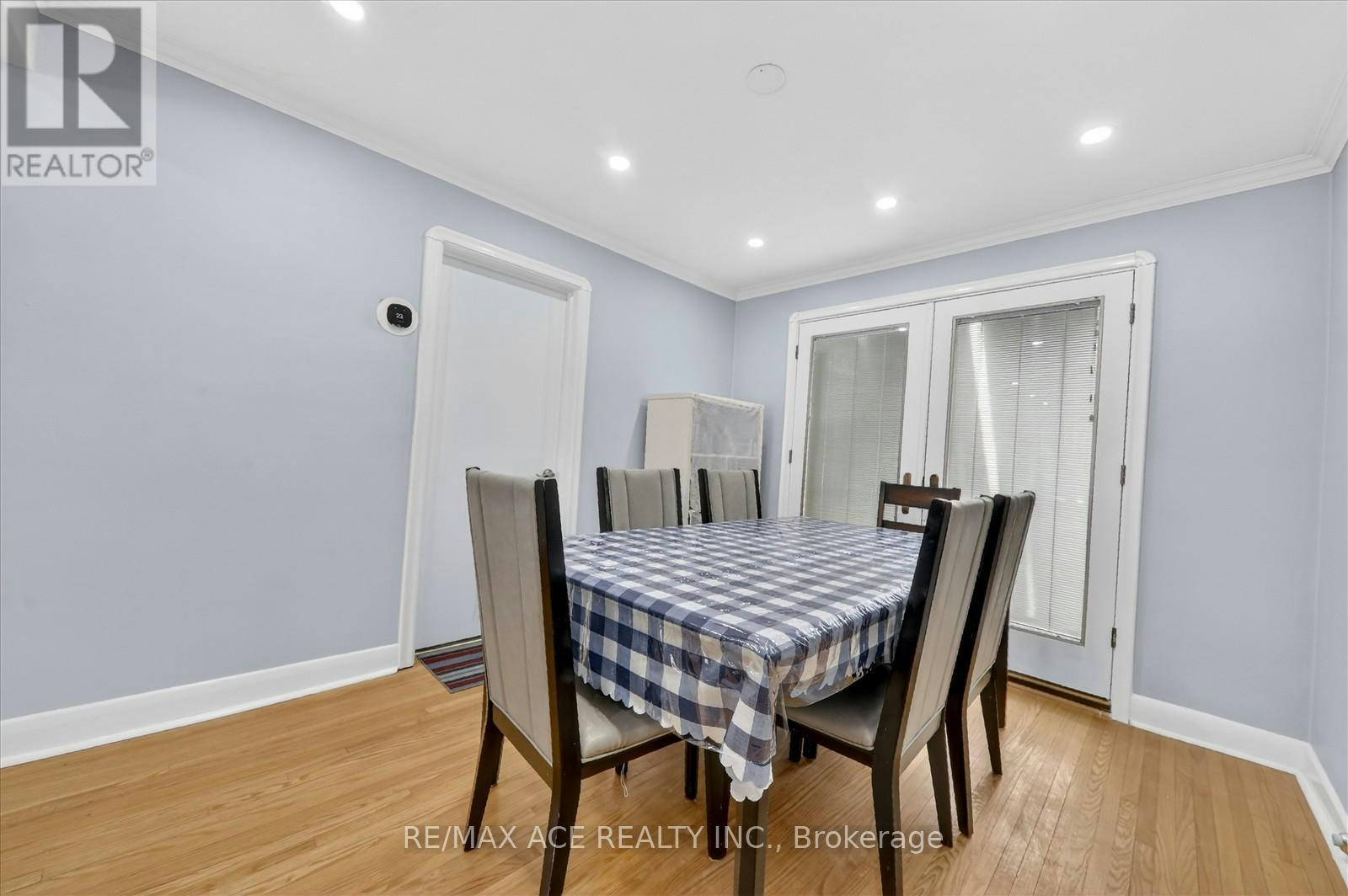 MAIN-40 Brinloor Boulevard, Toronto, ON, M1M 1L5 - 11