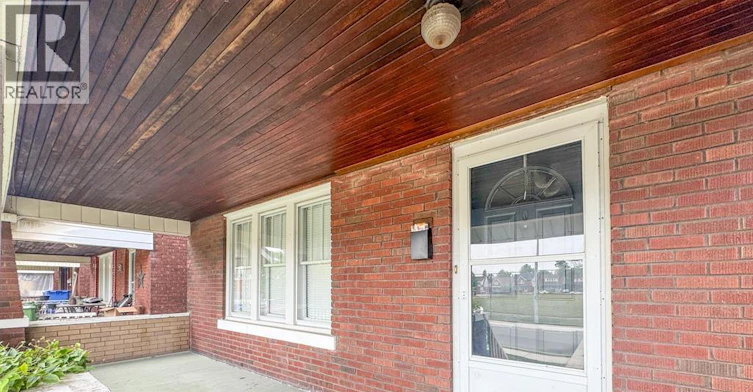 1111 Elsmere, Windsor, ON, N9A 2A1 - 2