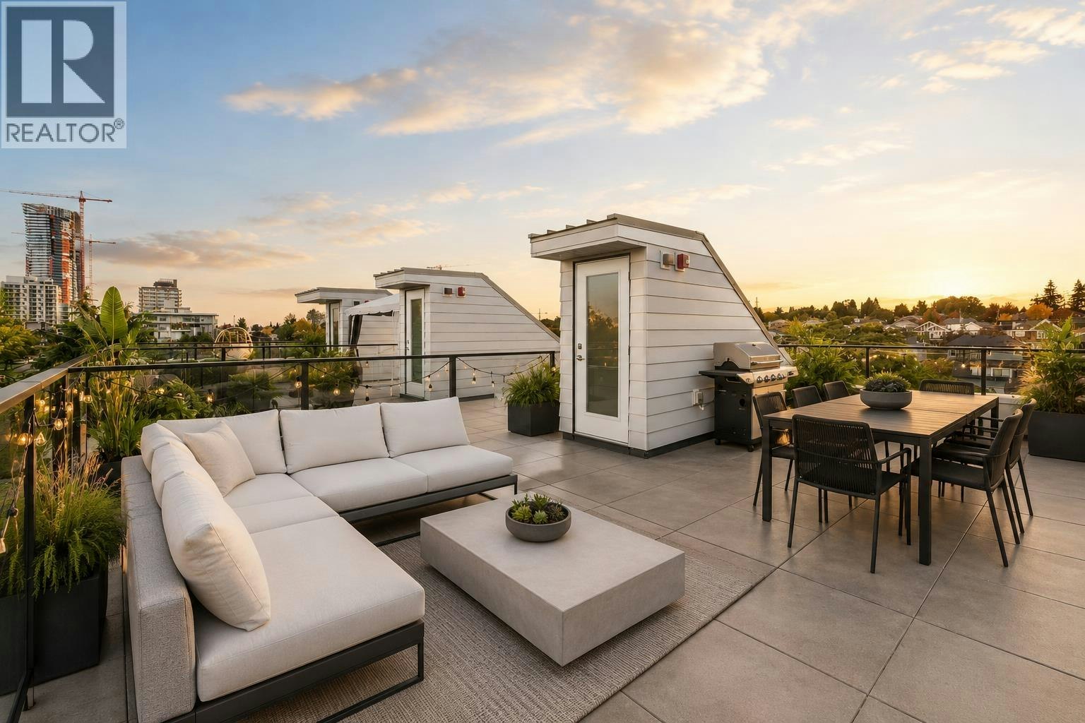 138 W Woodstock Avenue, Vancouver, BC, V5Y 0N1