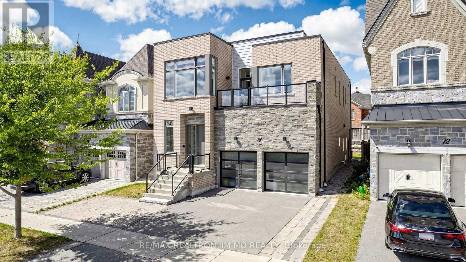 16 Farrell Road, Vaughan, ON, L6A 4W7