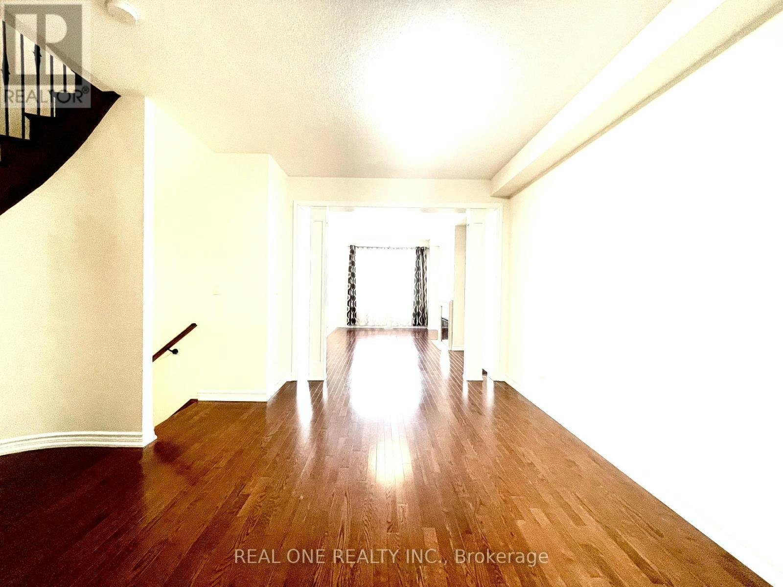 25 Paper Mills Crescent, Richmond Hill, ON, L4E 0V5 - 2