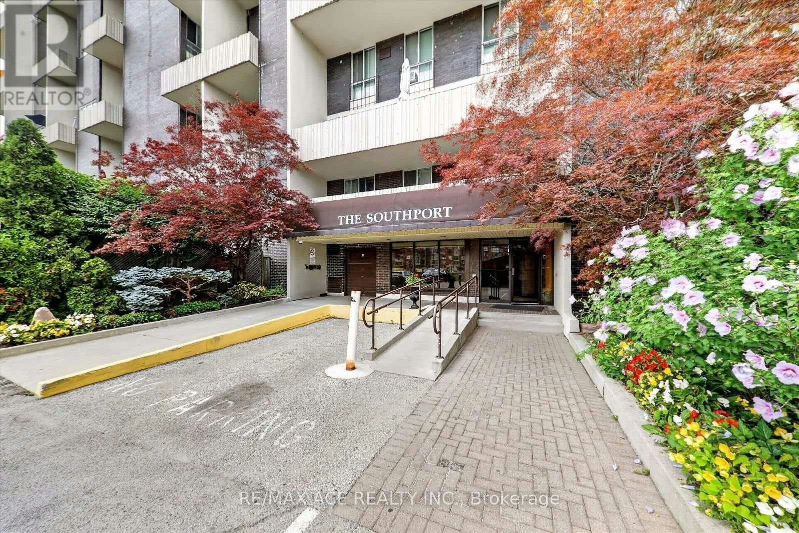624-60 Southport Street, Toronto, ON, M6S 3N4 - 4