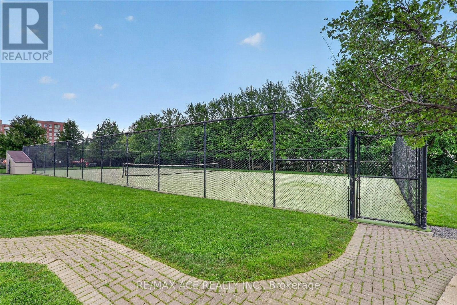 624-60 Southport Street, Toronto, ON, M6S 3N4 - 40