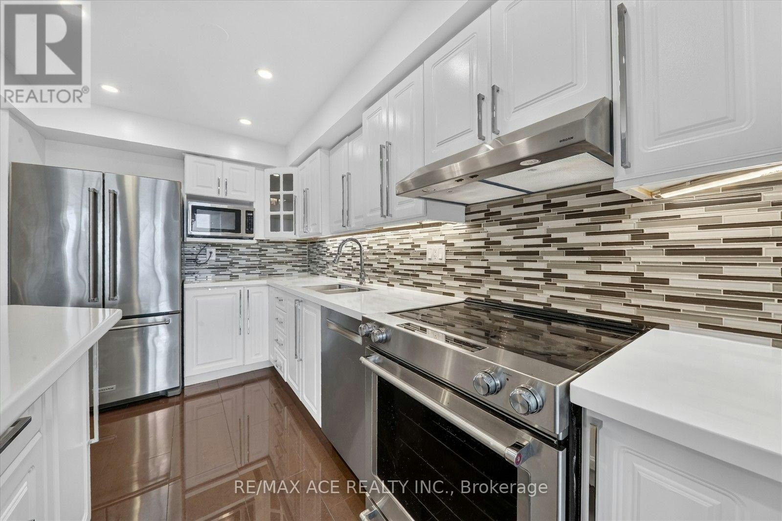 624-60 Southport Street, Toronto, ON, M6S 3N4 - 10