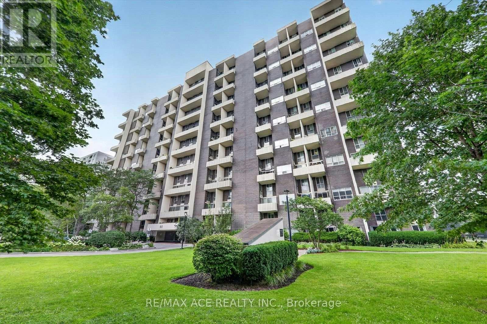 624-60 Southport Street, Toronto, ON, M6S 3N4 - 38