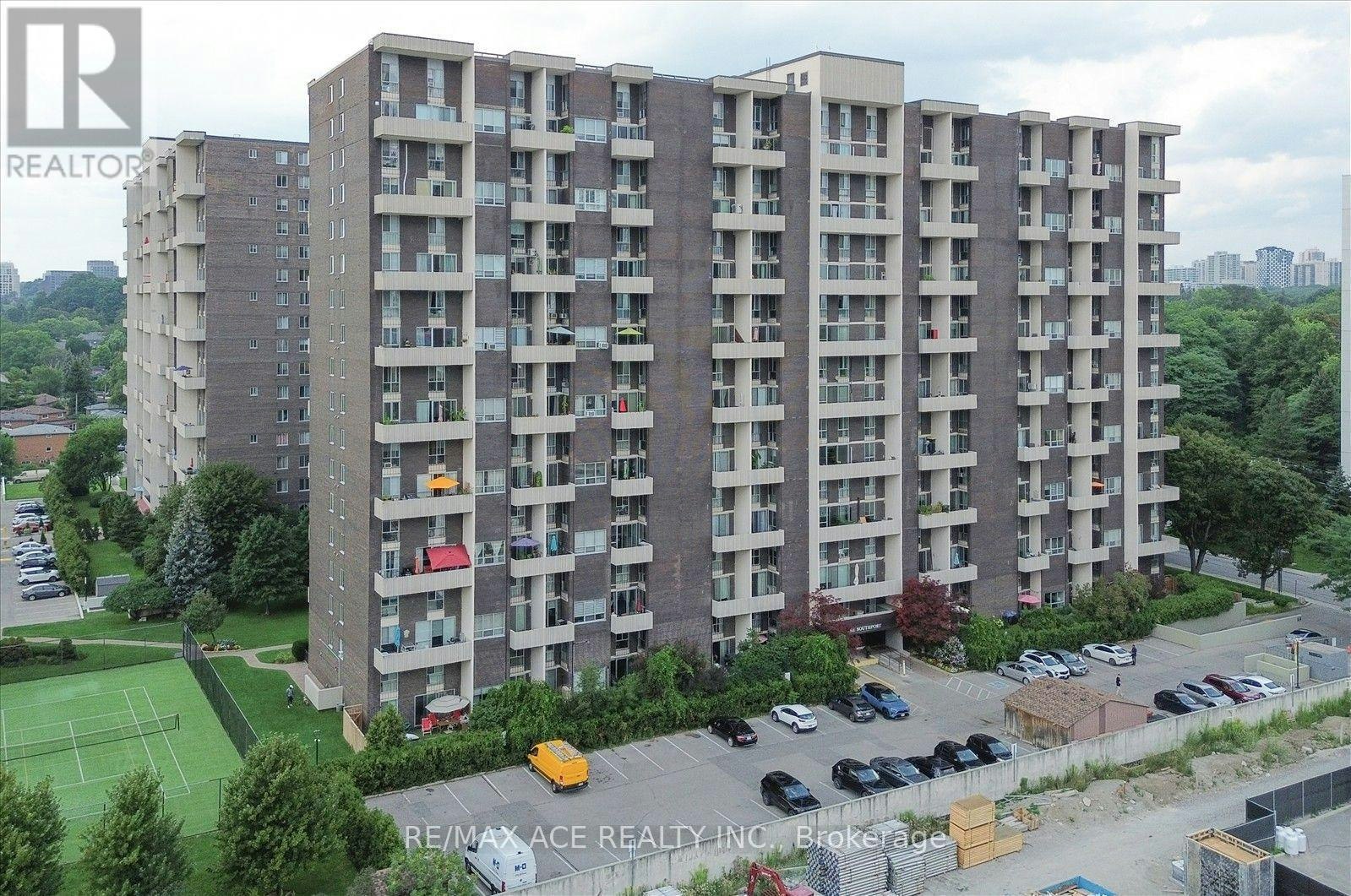 624-60 Southport Street, Toronto, ON, M6S 3N4 - 2