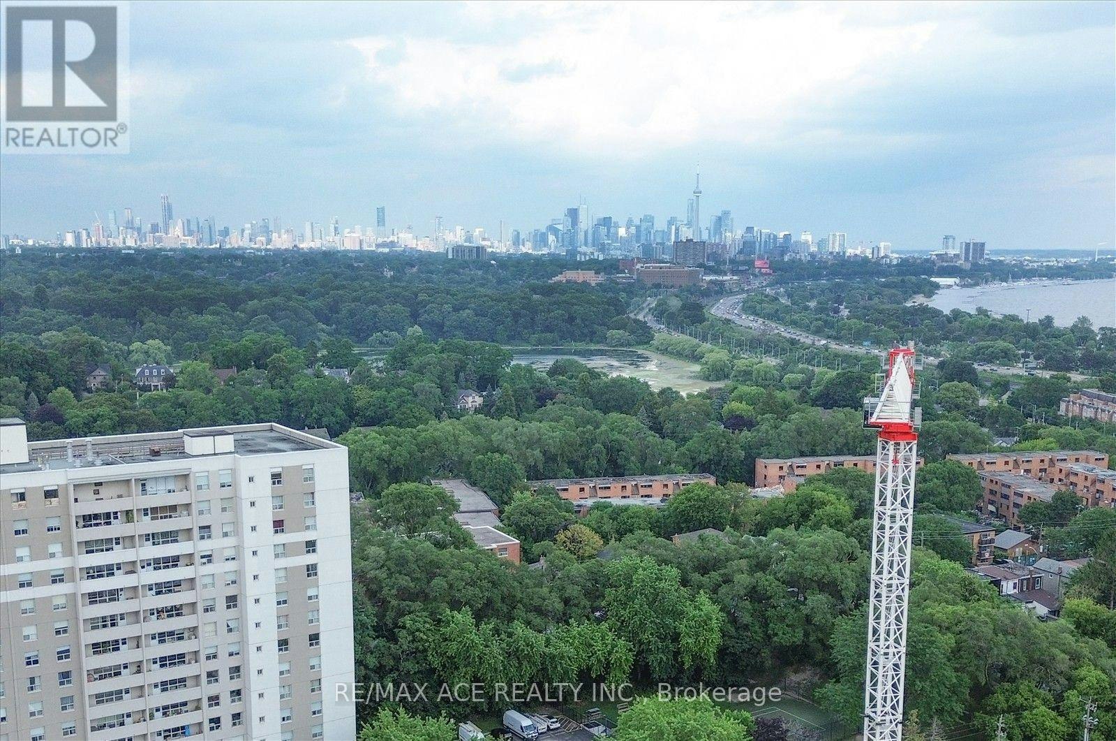 624-60 Southport Street, Toronto, ON, M6S 3N4 - 43