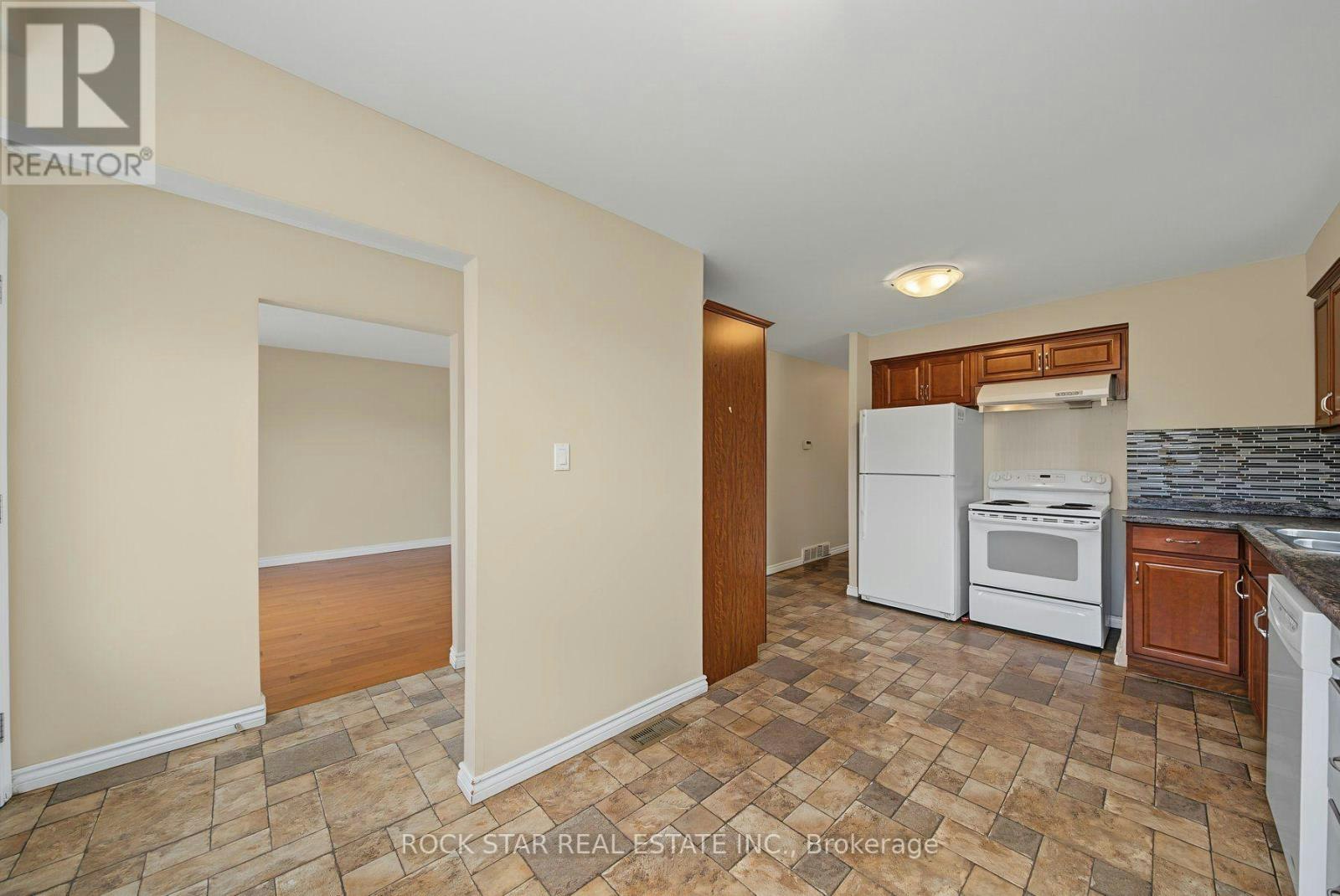 MAIN-59 Aterno Drive, Hamilton, ON, L9C 5S4 - 7