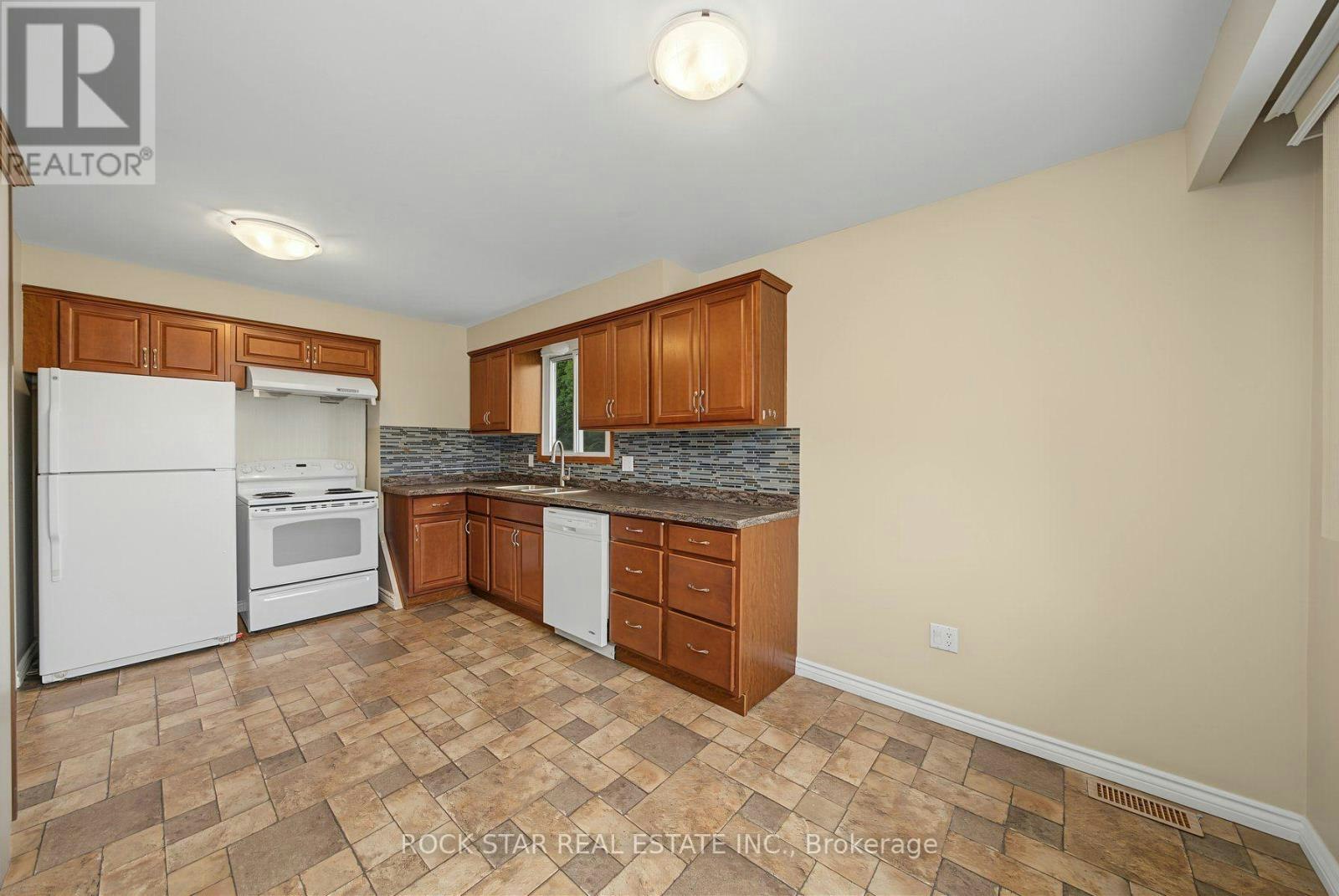 MAIN-59 Aterno Drive, Hamilton, ON, L9C 5S4 - 6