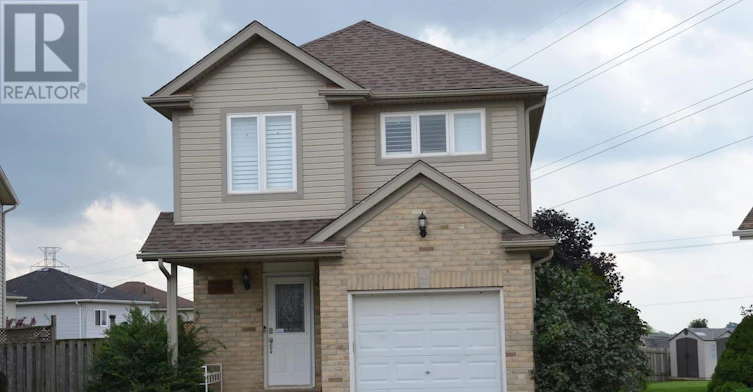 132 Henhoeffer Crescent, Kitchener, ON, N2E 4H3