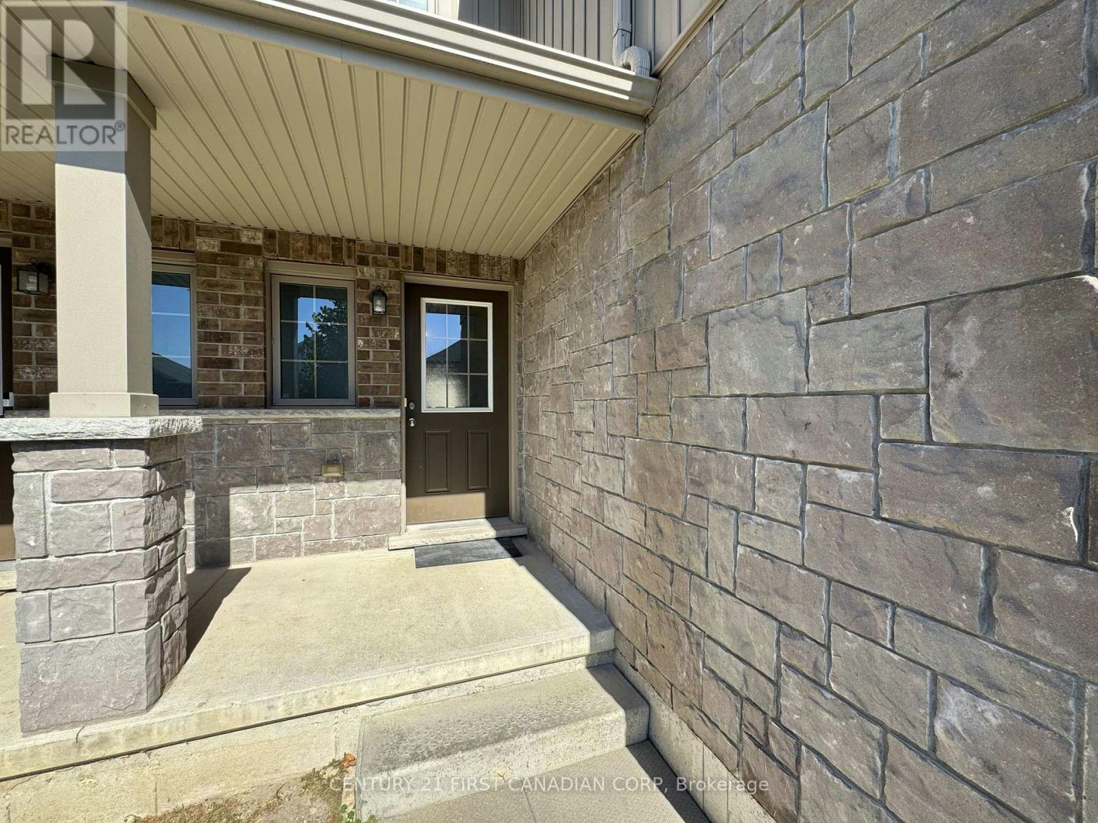 3186 Singleton Avenue, London, ON, N6L 0B8 - 2