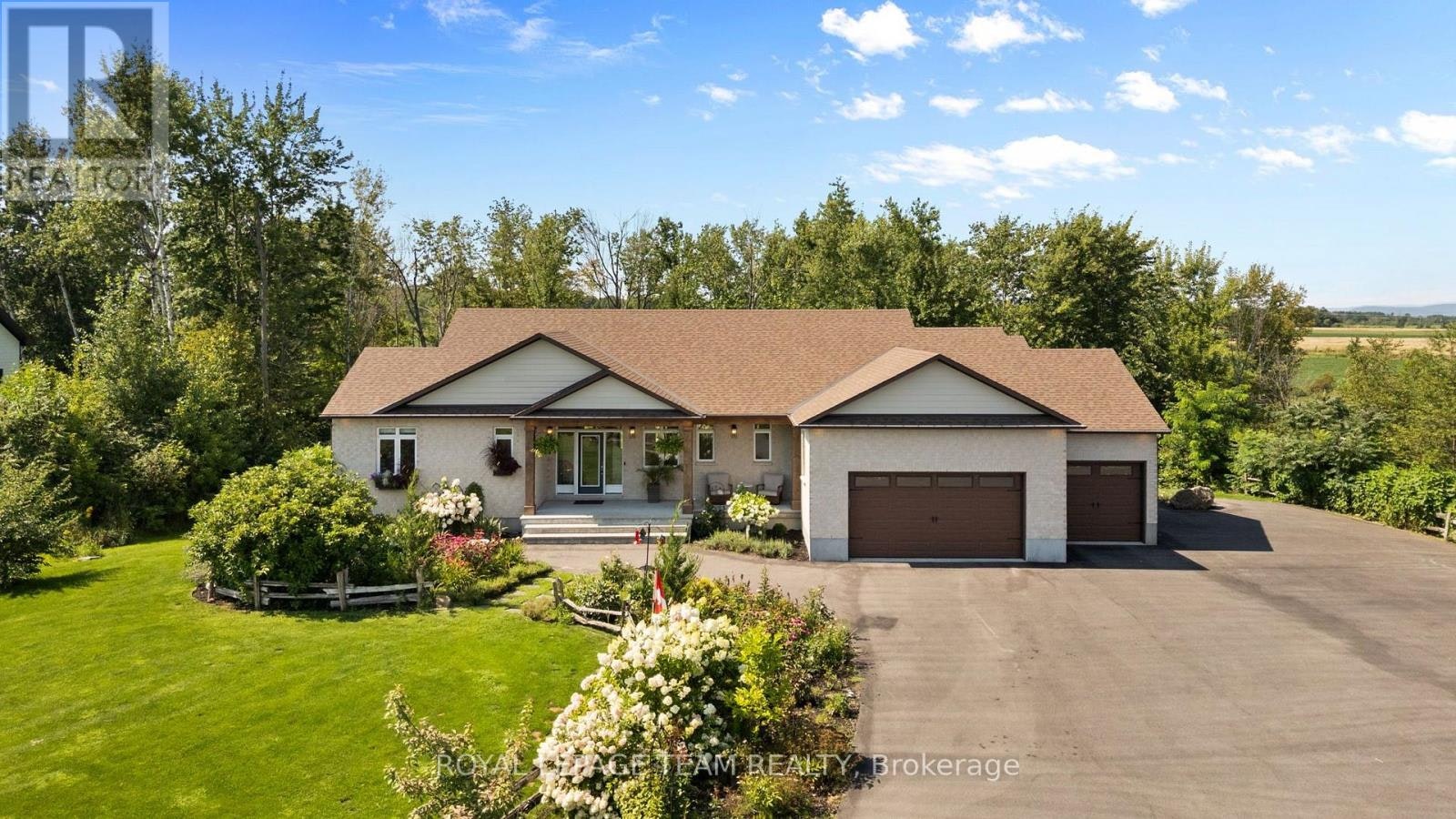 26 Synergy Way, Ottawa, ON, K2W 0K3