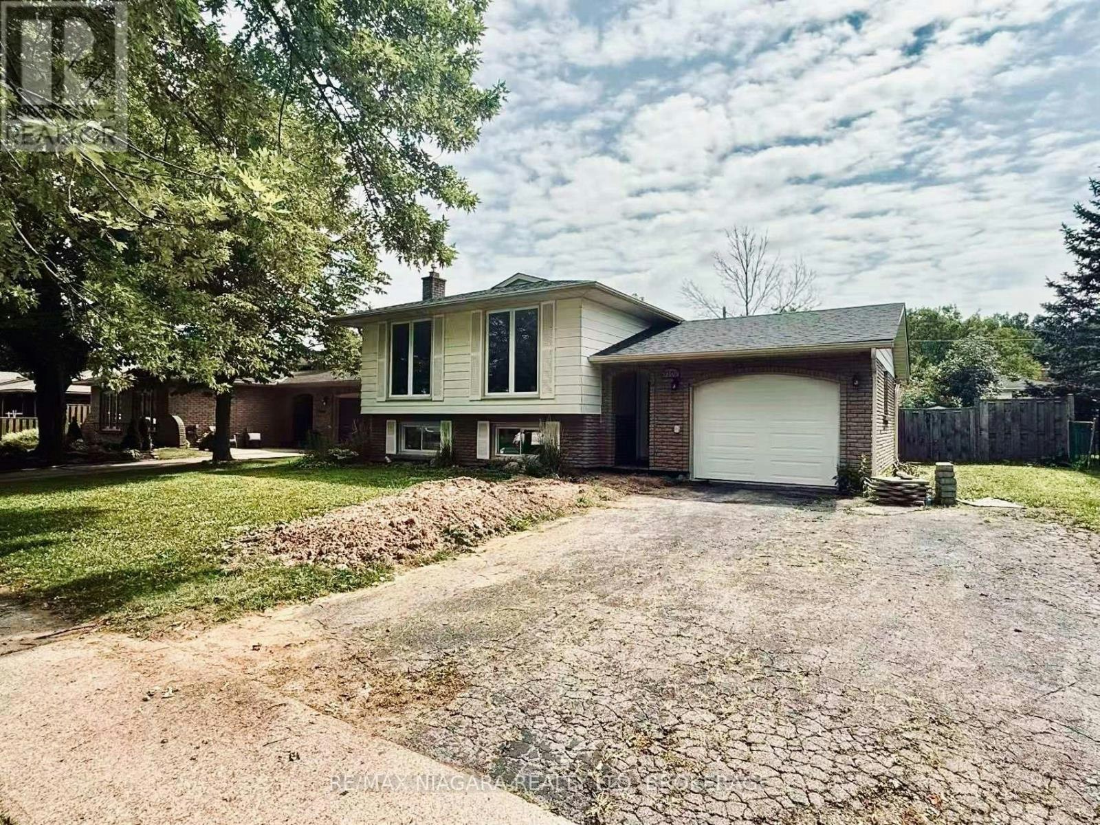 3102 Ussher Street, Niagara Falls, ON, L2G 6M2