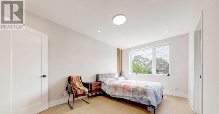 ENSUITE 2-431 Roxton Road, Toronto, ON, M6G 3R5 - 4