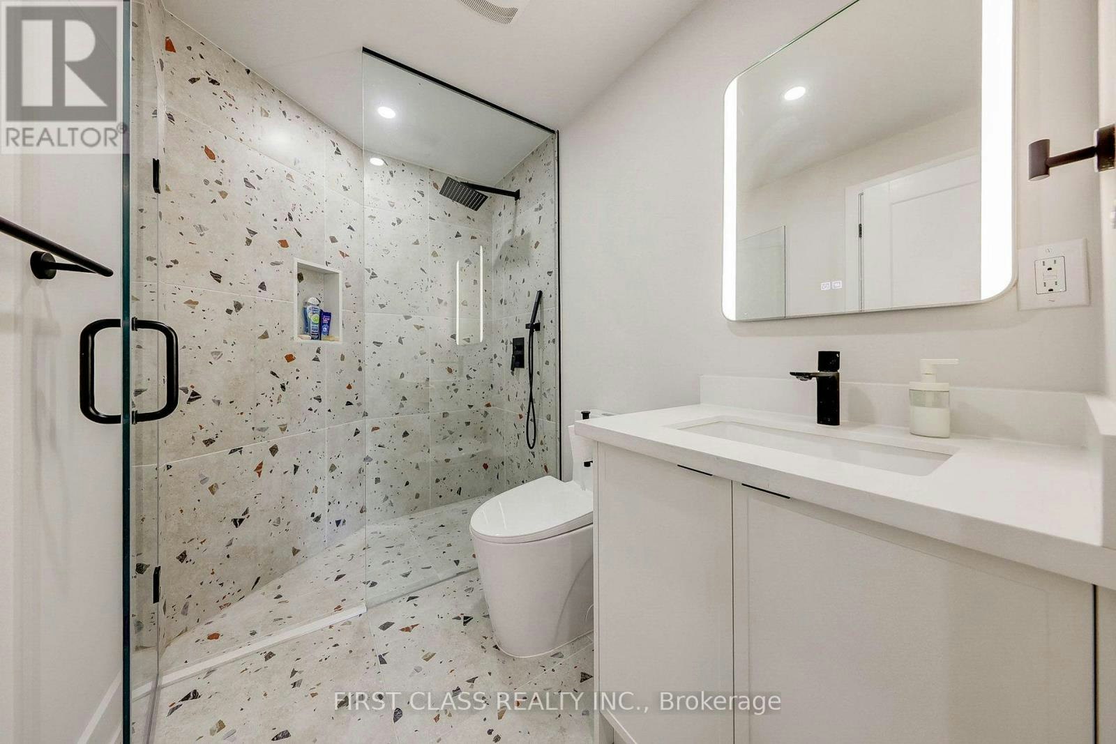 ENSUITE 3-431 Roxton Road, Toronto, ON, M6G 3R5 - 5