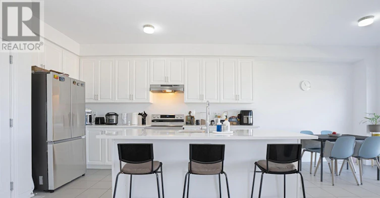 12 Kingsbury Trail, Barrie, ON, L9J 0W9 - 16