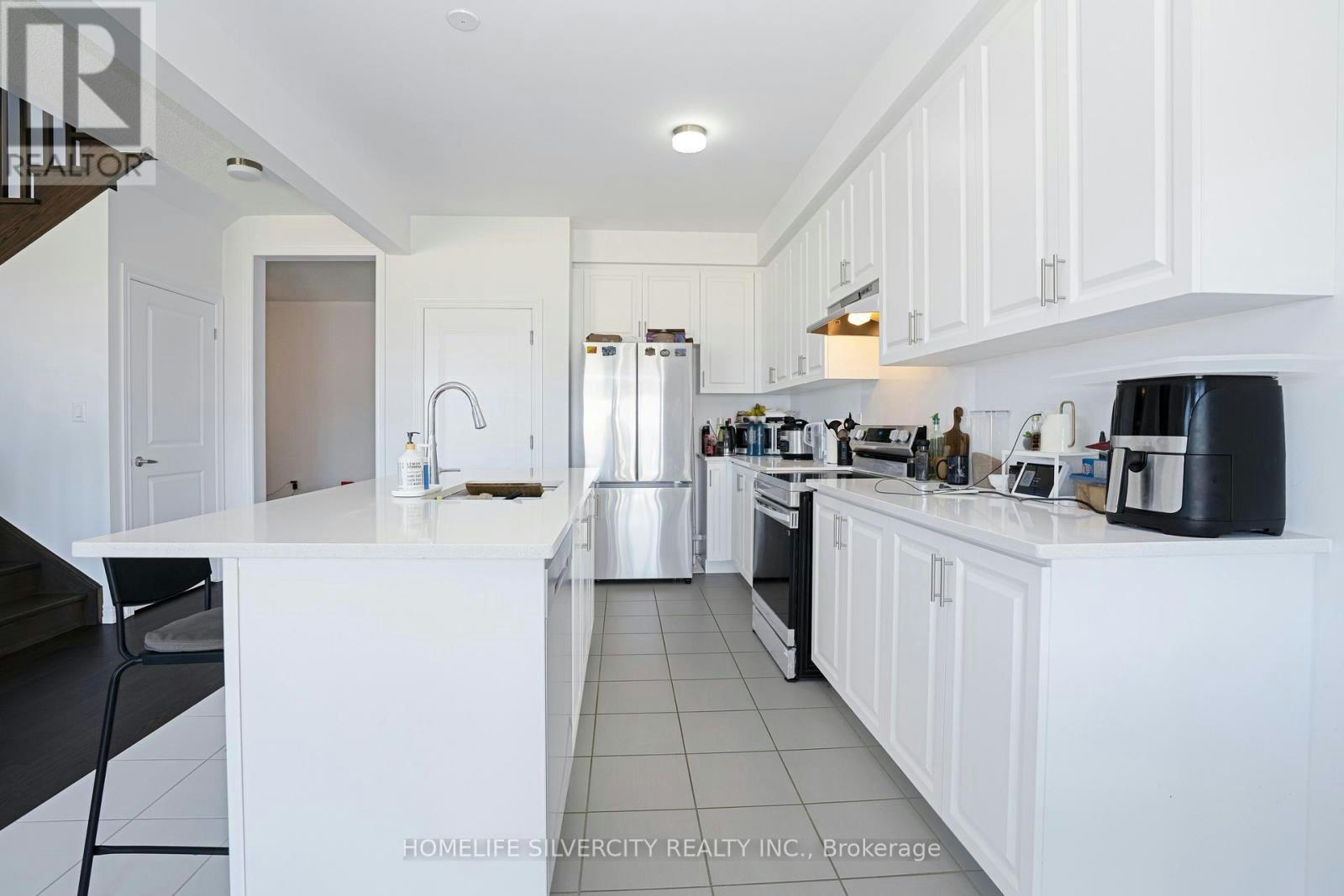 12 Kingsbury Trail, Barrie, ON, L9J 0W9 - 14