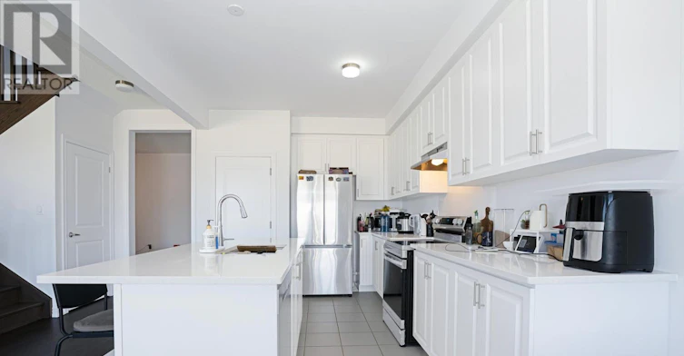 12 Kingsbury Trail, Barrie, ON, L9J 0W9 - 14