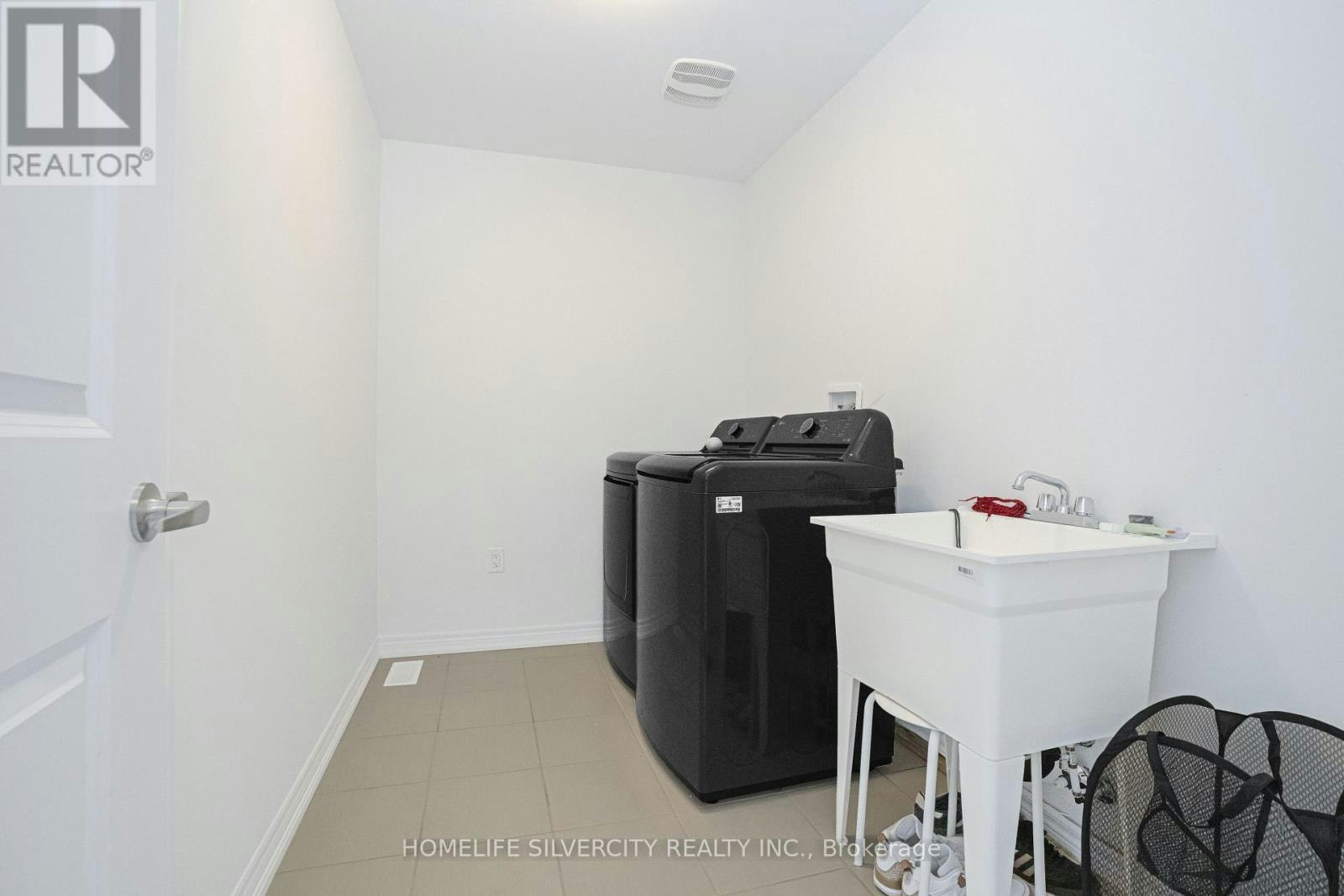 12 Kingsbury Trail, Barrie, ON, L9J 0W9 - 42