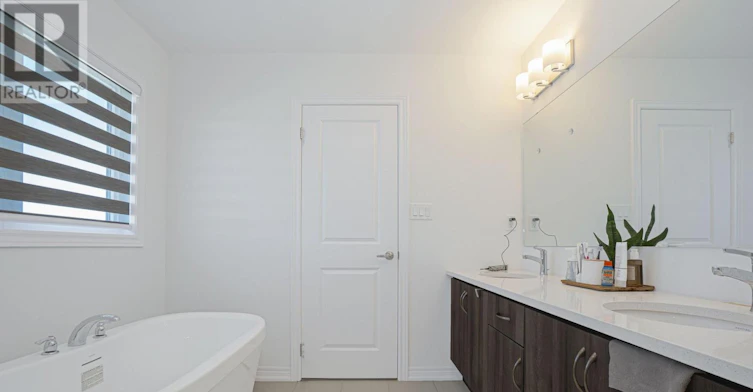 12 Kingsbury Trail, Barrie, ON, L9J 0W9 - 40