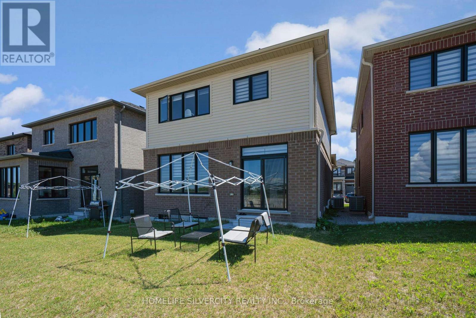 12 Kingsbury Trail, Barrie, ON, L9J 0W9 - 44