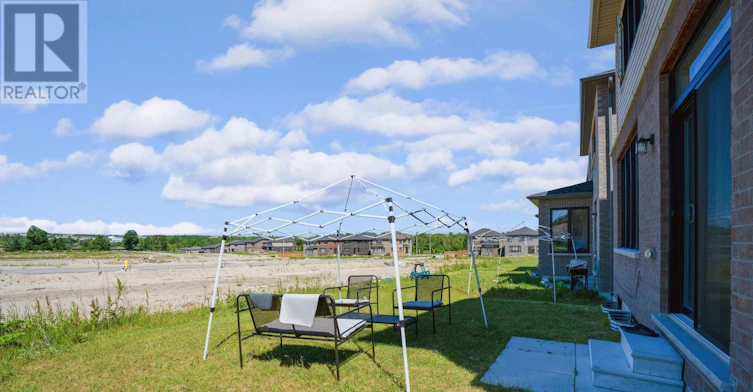 12 Kingsbury Trail, Barrie, ON, L9J 0W9 - 43