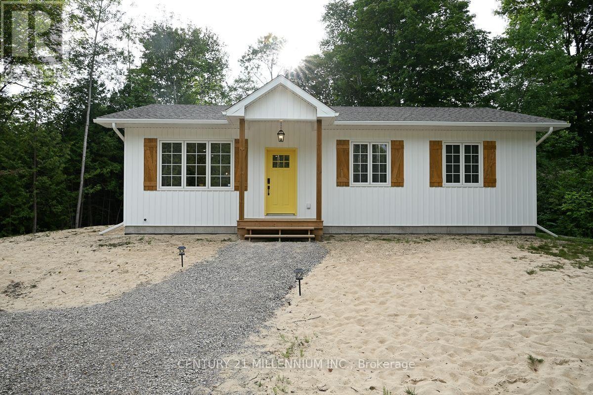 34 Rolling Hills Drive, South Bruce Peninsula, ON, N0H 2T0