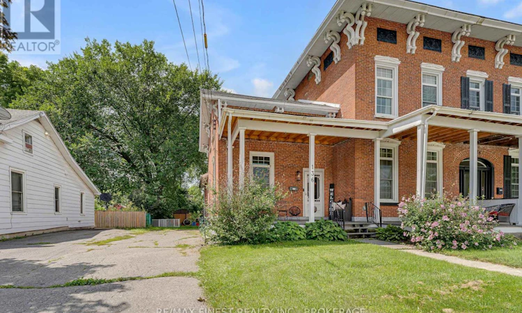 136 Robert Street