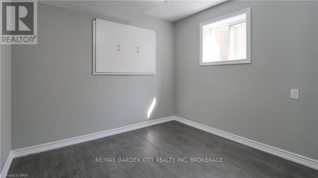 LOWER-113 Thorold Road, Welland, ON, L3C 3V1 - 12