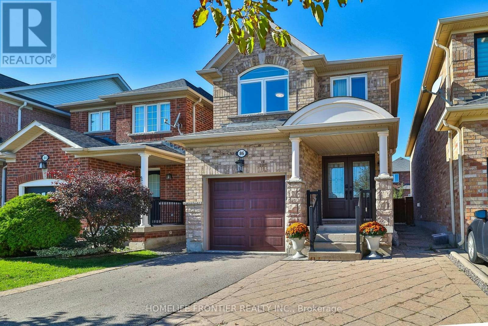 86 Venice Gate Drive, Vaughan, ON, L4H 0E7