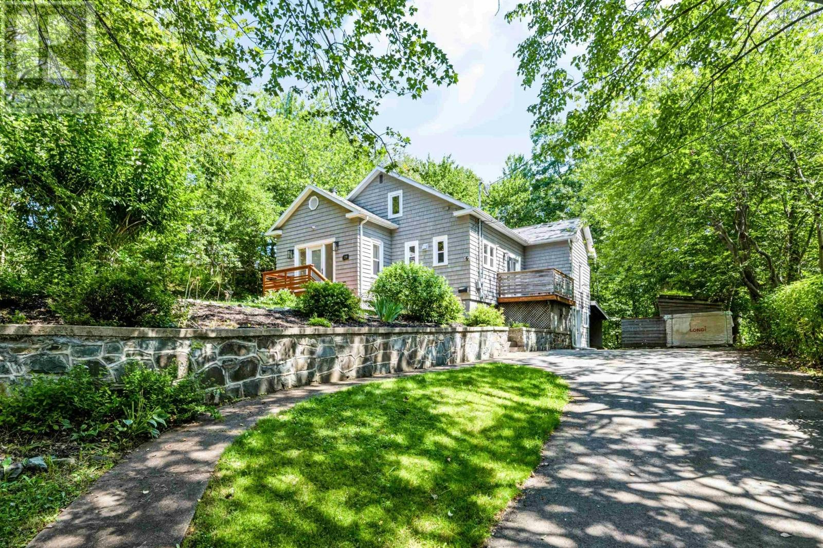 29 Doyle Street, Bedford, NS, B4A 1K4