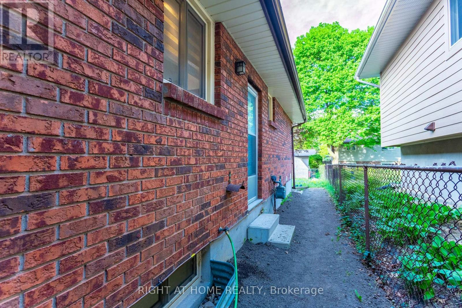 LOWER-19 Windingway Crescent, London, ON, N6G 3E8 - 9