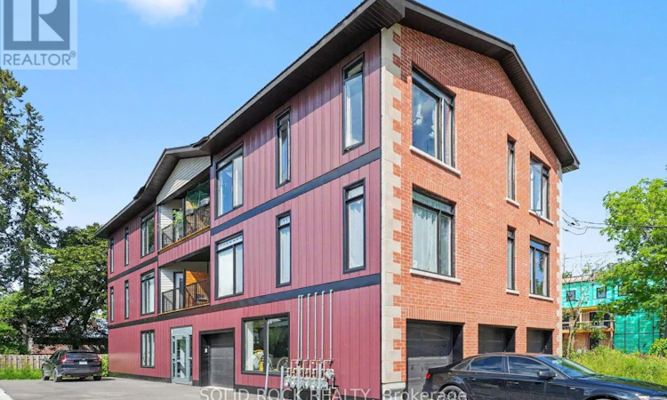 117 Drummond Street W