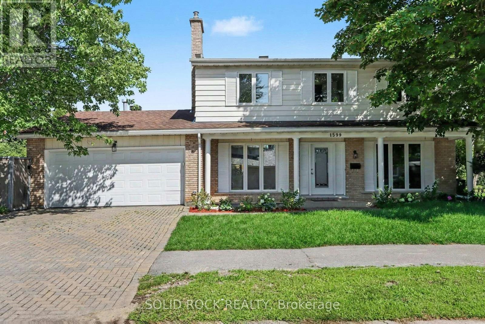 1599 Featherston Drive, Ottawa, ON, K1H 6N9