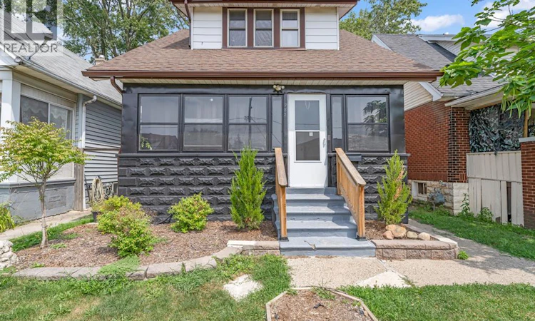 982 Elm Avenue