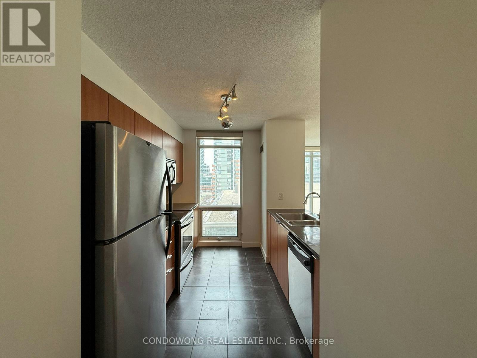 1206-11 Brunel Court, Toronto, ON, M5V 3Y3 - 3