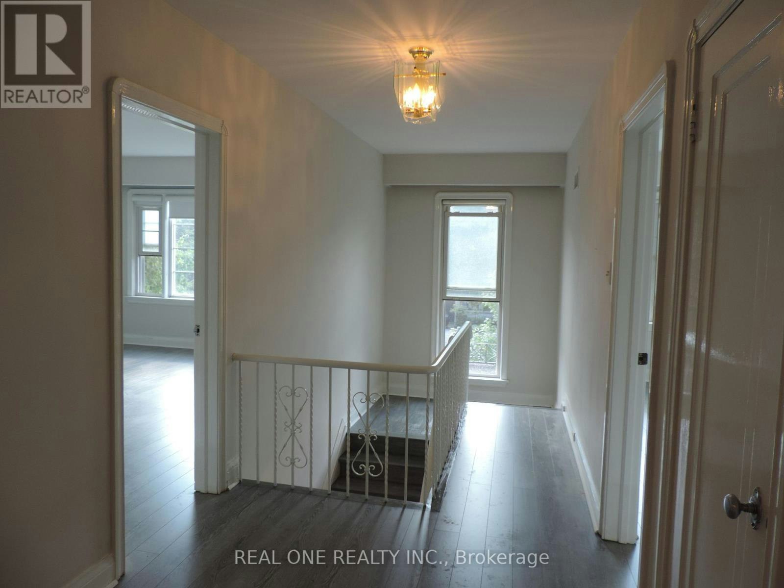 616 Briar Hill Avenue, Toronto, ON, M5N 1N2 - 9