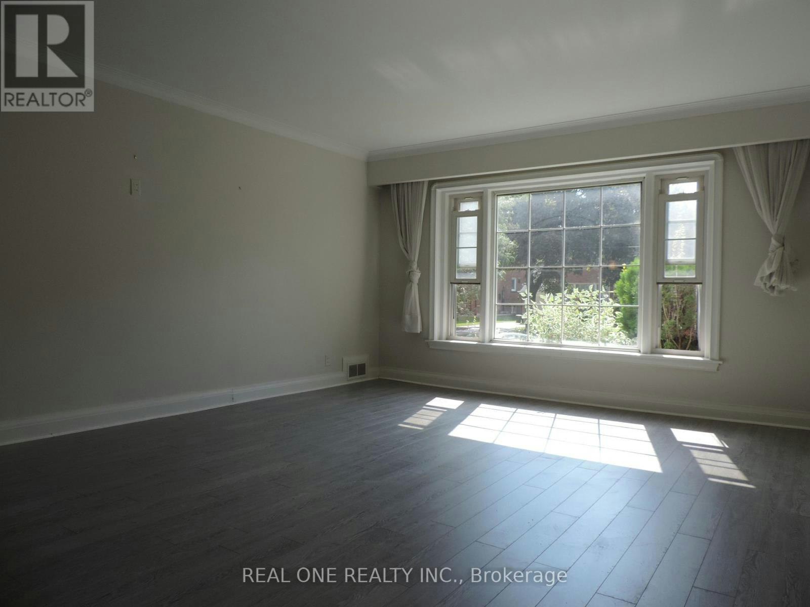 616 Briar Hill Avenue, Toronto, ON, M5N 1N2 - 2