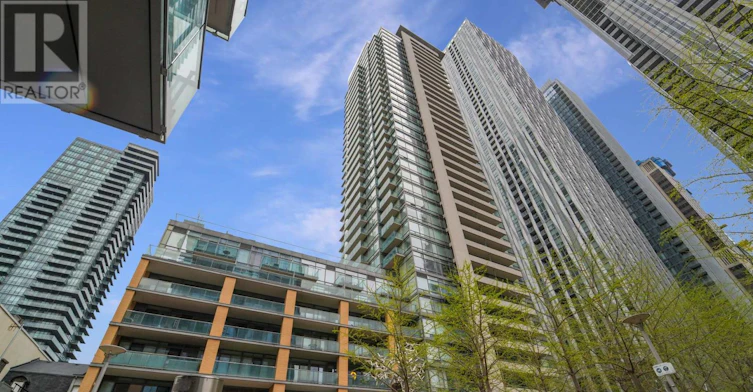 310-18 Yorkville Avenue, Toronto, ON, M4W 3Y8