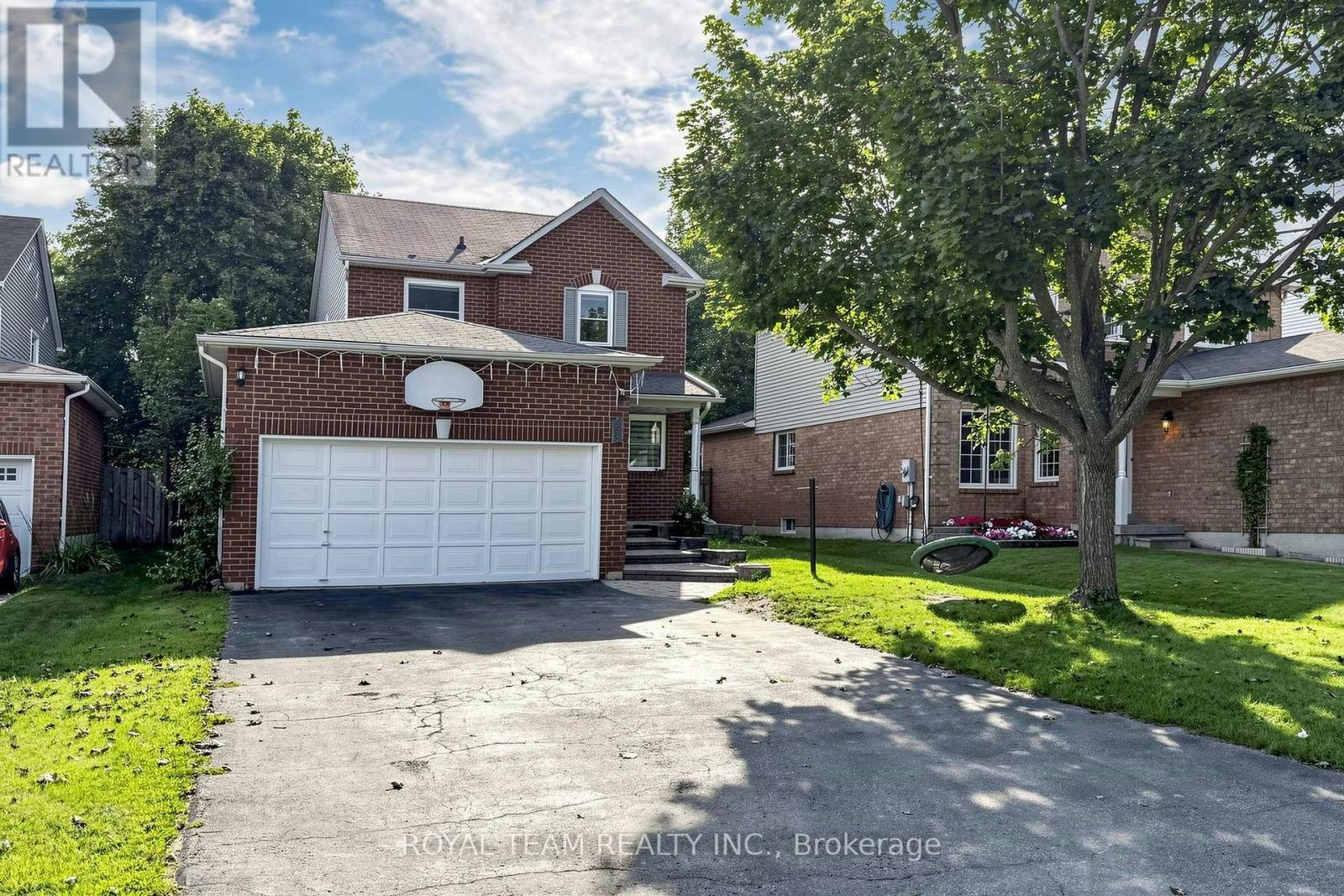 28 Ailsa Drive, Georgina, ON, L4P 3N5