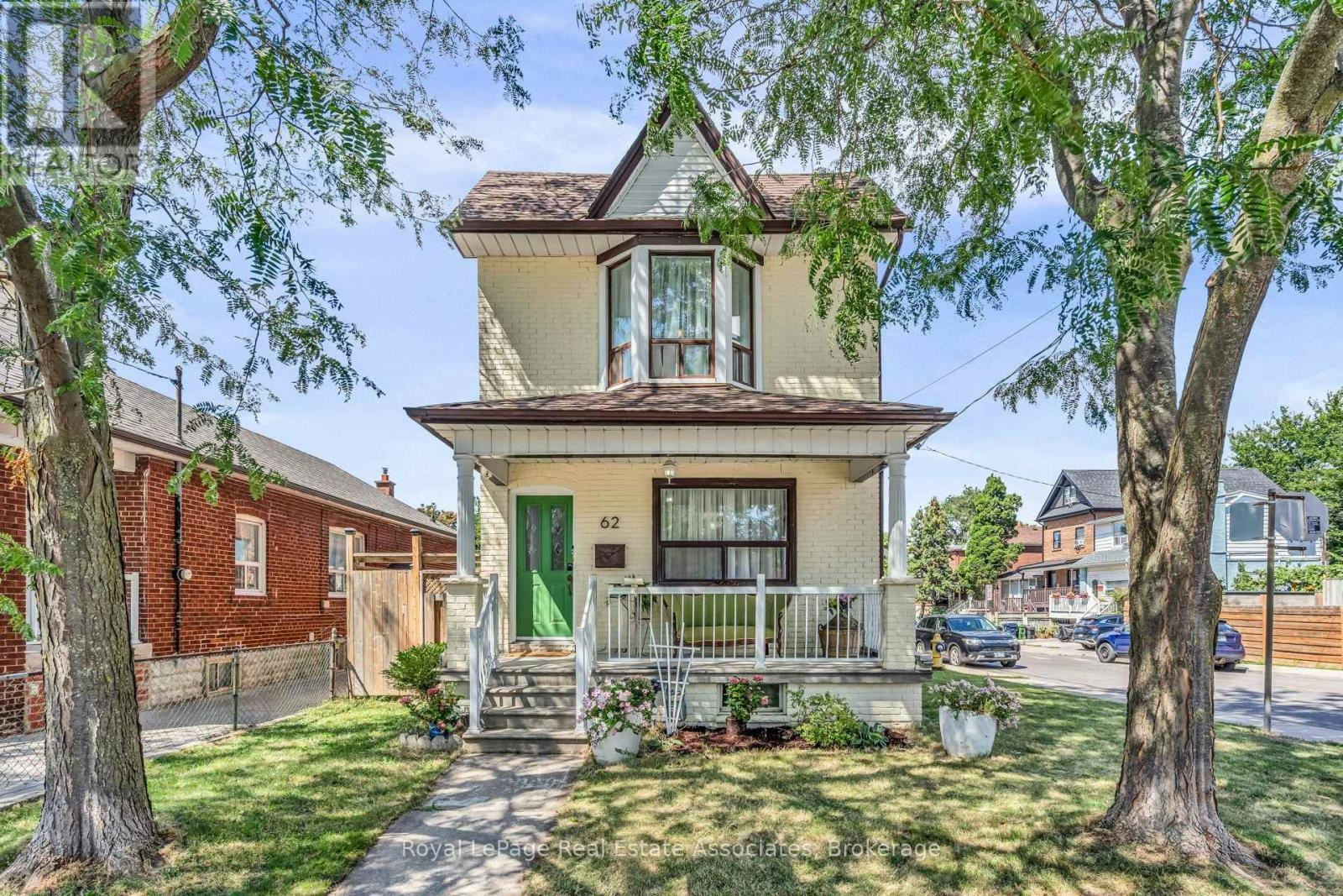 62 Rowntree Avenue, Toronto, ON, M6N 1R9