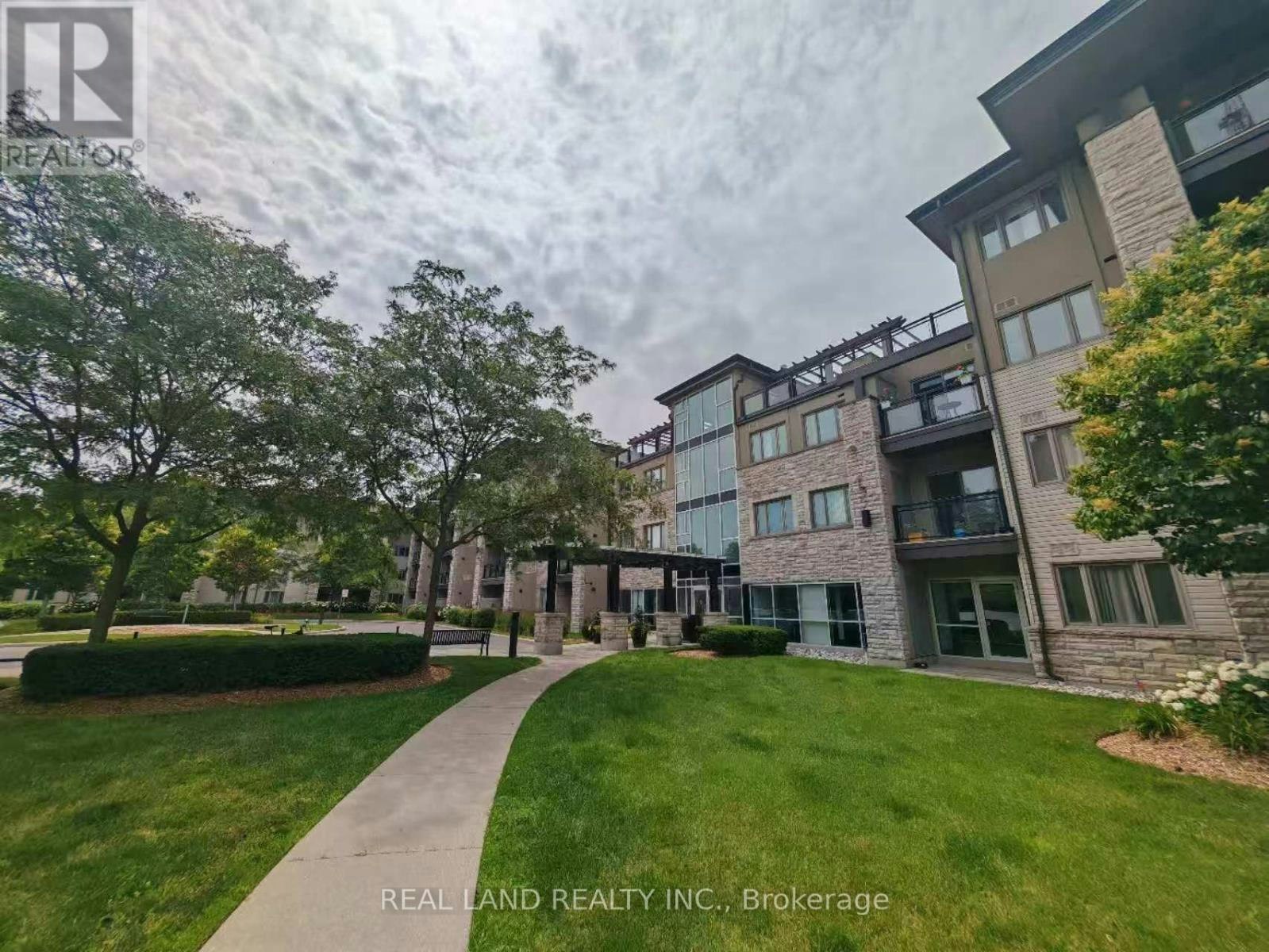 127-570 Lolita Gardens, Mississauga, ON, L5A 0A1