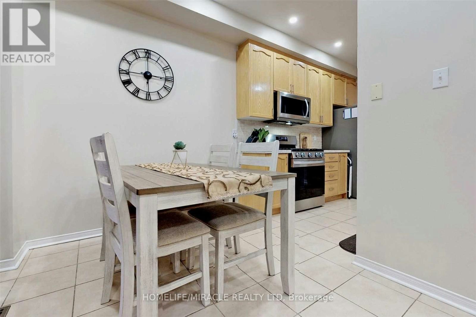 3258 Angel Pass Drive, Mississauga, ON, L5M 7J7 - 13