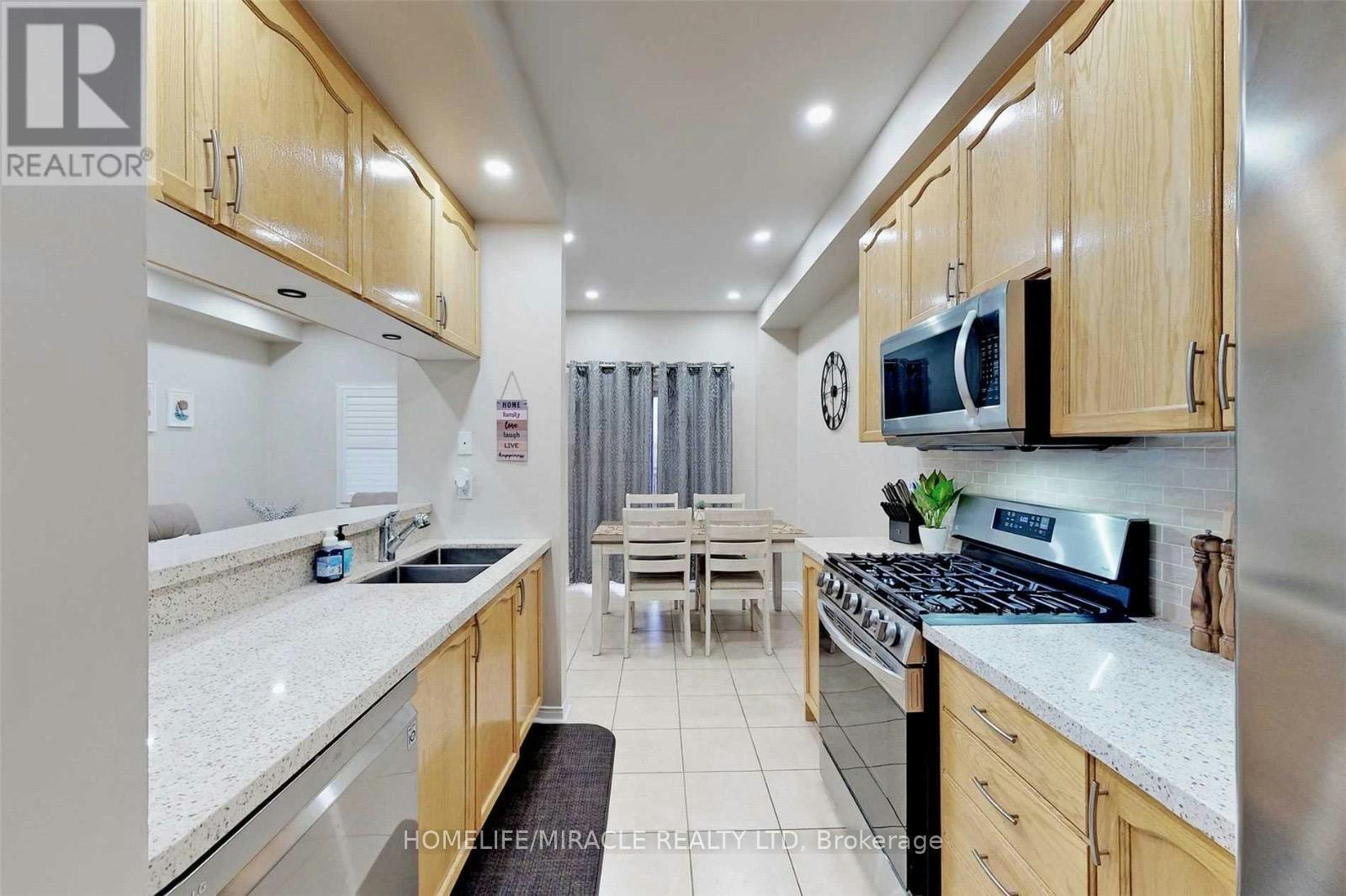 3258 Angel Pass Drive, Mississauga, ON, L5M 7J7 - 12